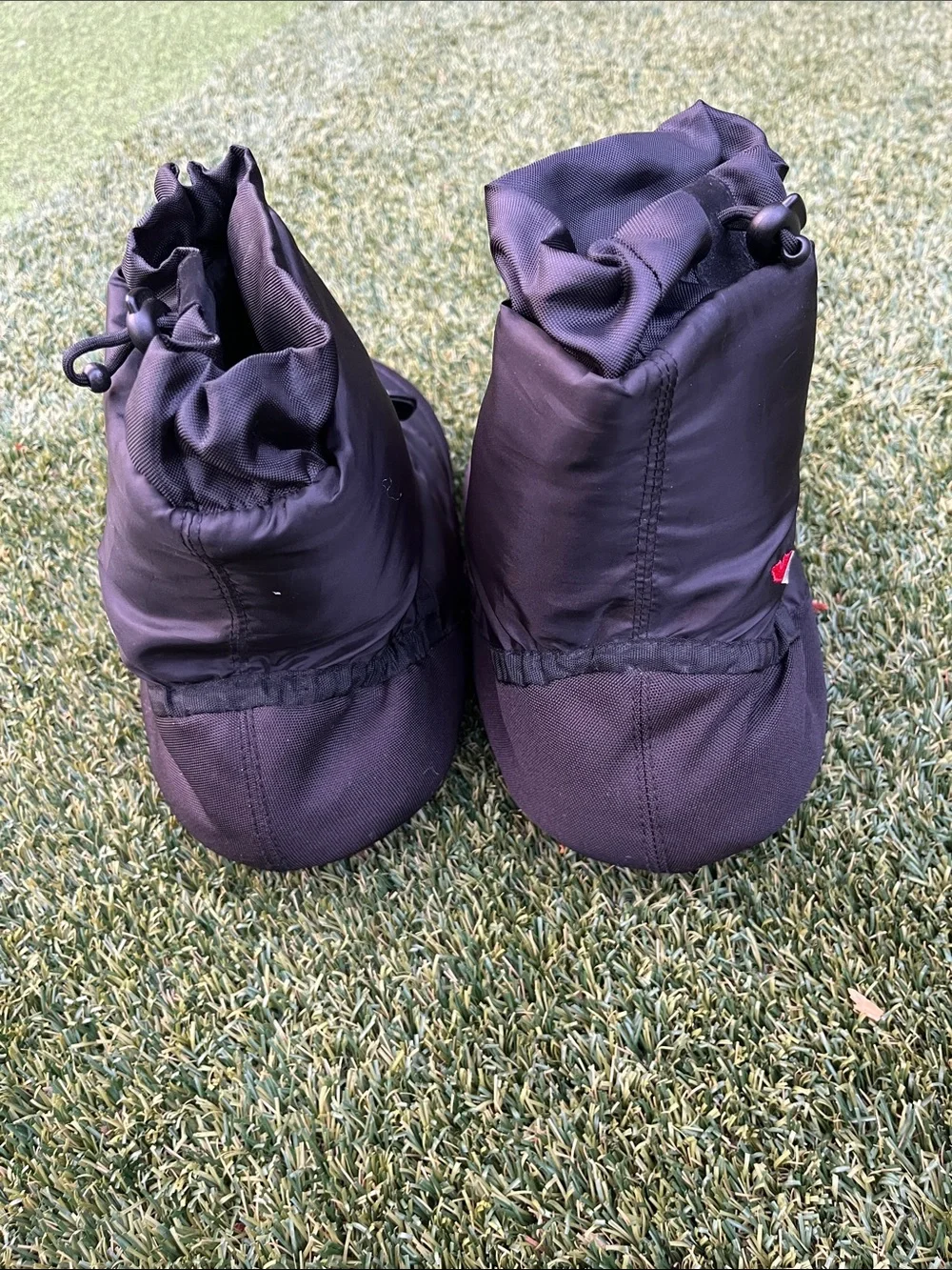 Baffin Insulated Black Puffer Booties XXL camping slippers base camp